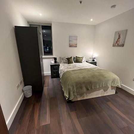 Spacious Sleep 7 Flat 20 Mins Central London Bp65 Extérieur photo