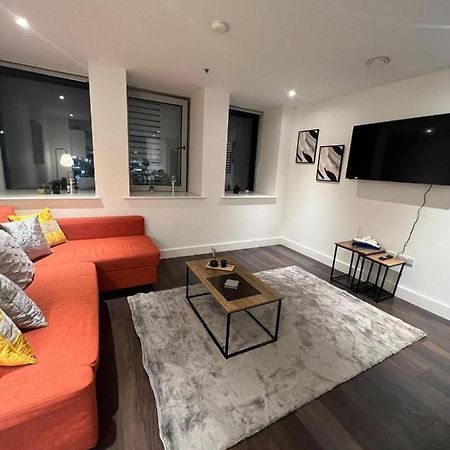 Spacious Sleep 7 Flat 20 Mins Central London Bp65 Extérieur photo