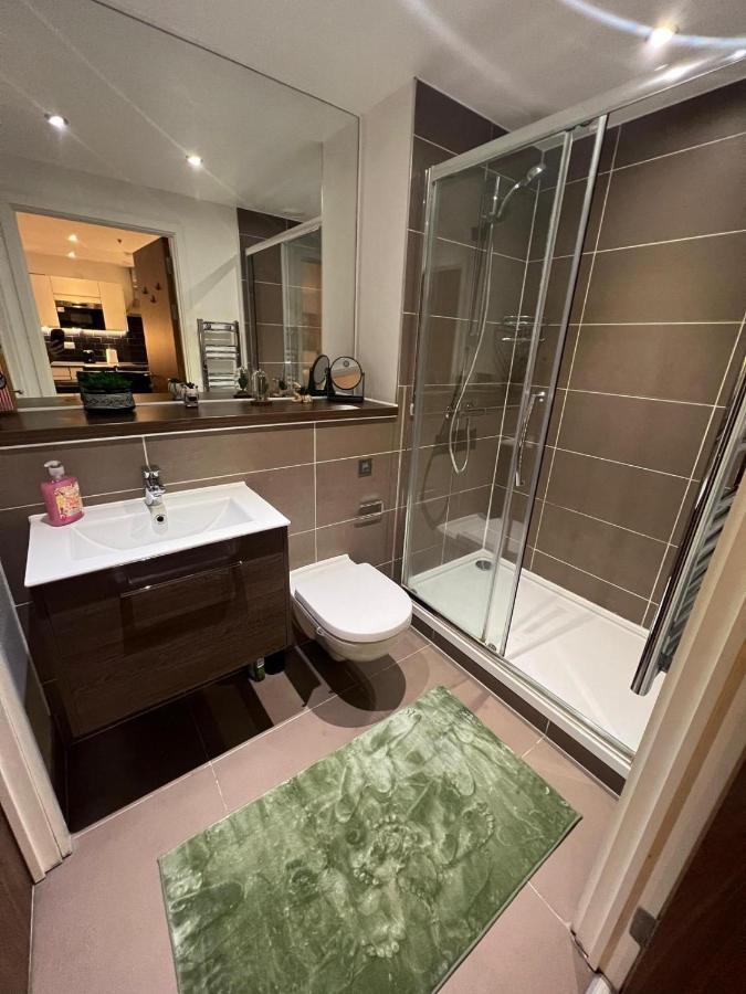 Spacious Sleep 7 Flat 20 Mins Central London Bp65 Extérieur photo